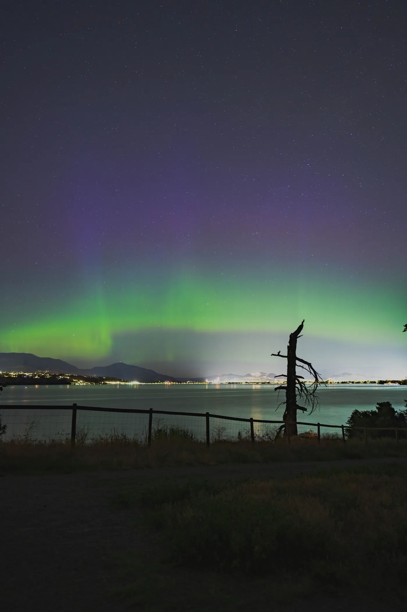 Northern lights aurora borealis Kelowna Okanagan BC night photography