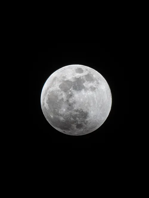 How to photograph a lunar eclipse